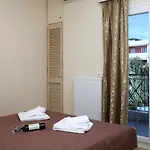 Niriides Aparthotel 3*