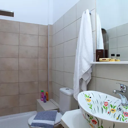 Aparthotel Niriides 3*