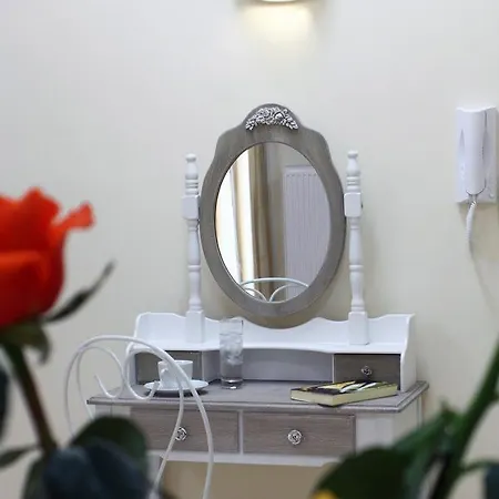 Aparthotel Niriides