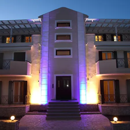شقة فندقية Niriides 3*
