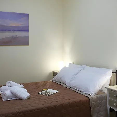 Lägenhetshotell Niriides 3*