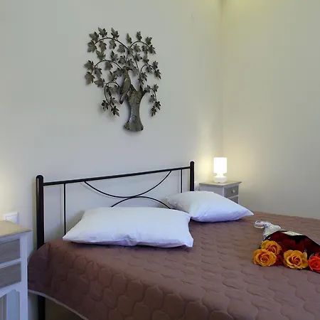 Niriides Lefkada City